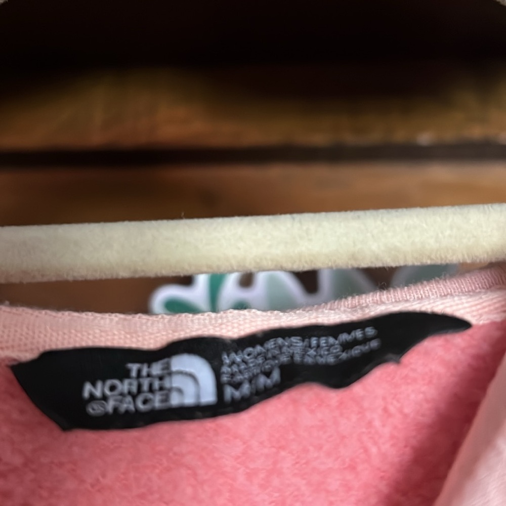 THE NORTH FACE Women’s Peach Color Pullover Sweatshirt Hoodie, Sz Medium, GUC. - Picture 3 of 10